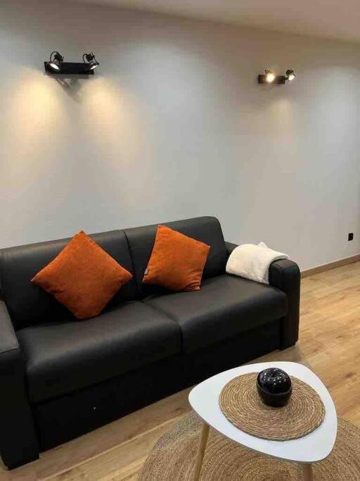 Escale Studio 21M Aeroport Cdg Parc Expo Asterix Gonesse Exterior photo